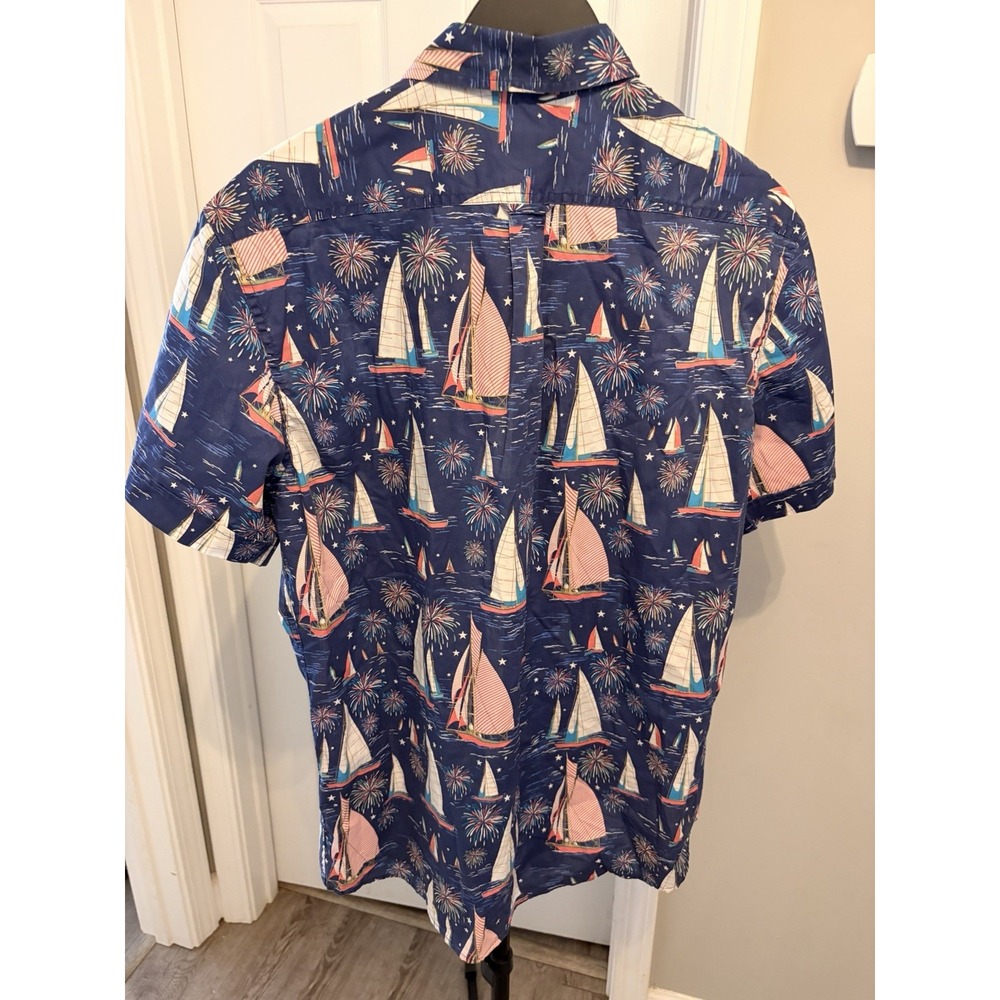 IZOD Breeze Short Sleeve Button Down Shirt L Sailboat Fireworks Blue Nautical